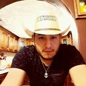 Meet your Posher, Raul